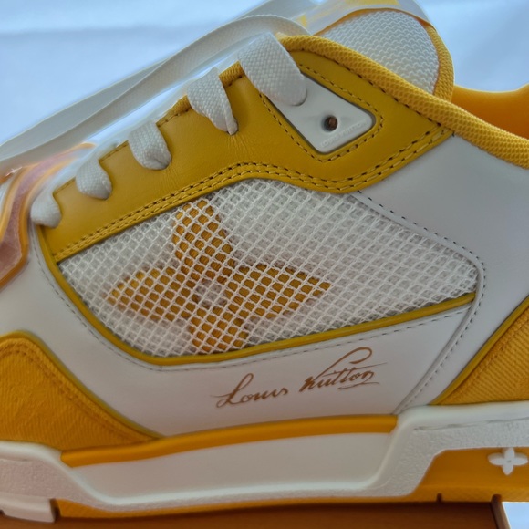 LV TRAINER SNEAKER - Picture 8 of 10